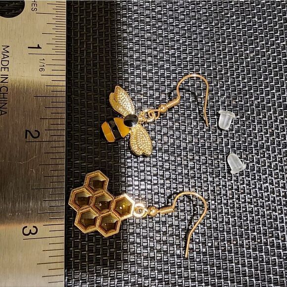 Bumblebee and Honeycomb Pendant Earrings - Picture 3 of 6